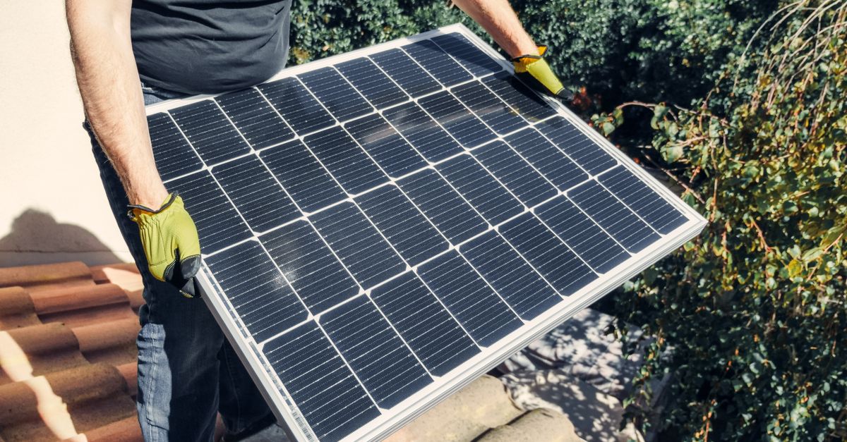 The Role of Smart Technology in Upgrading Solar Batteries